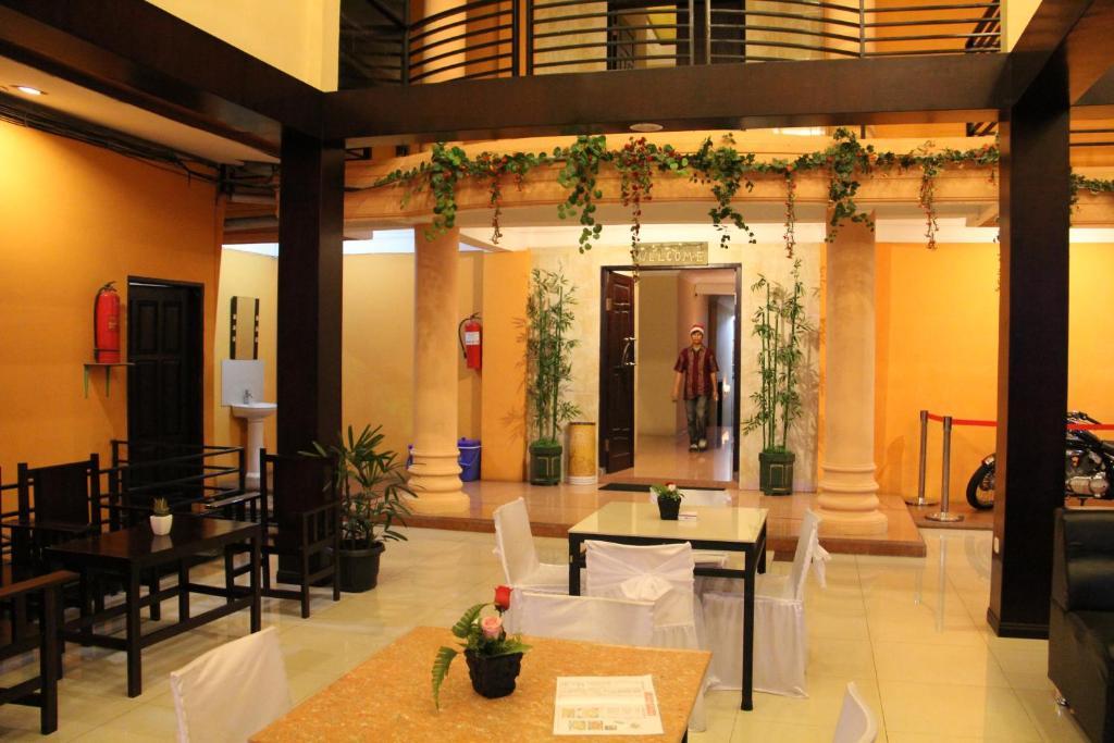 Hotel Sing A Song Pematangsiantar Extérieur photo
