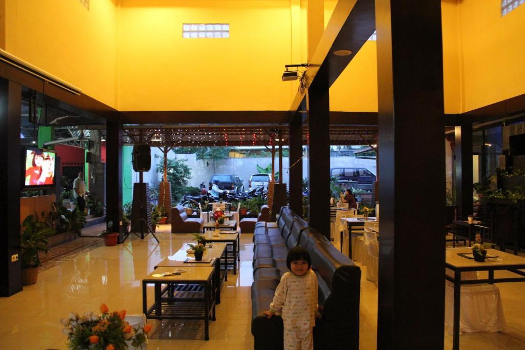Hotel Sing A Song Pematangsiantar Extérieur photo